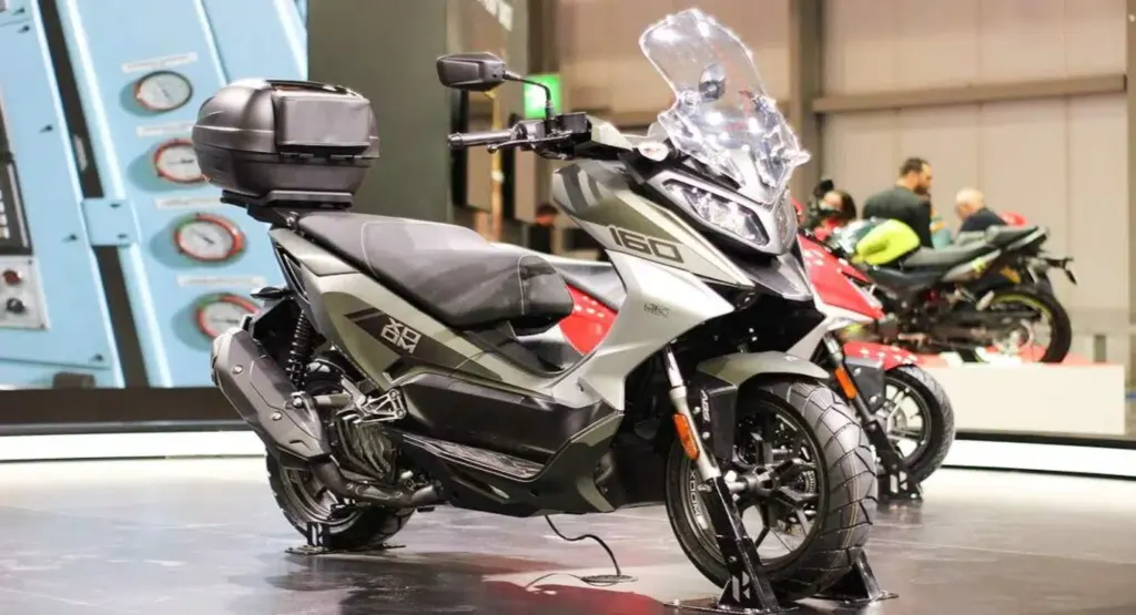 Hero Xoom 160 Adventure Scooter