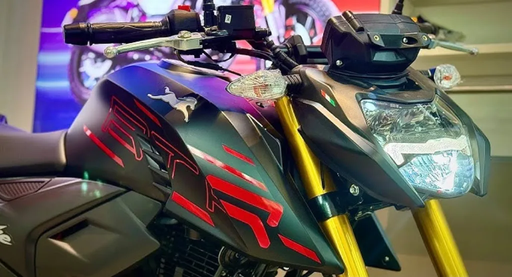 TVS Apache RTR 200 4V